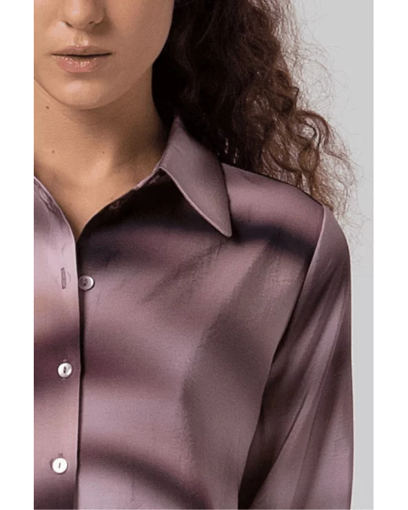 Camisa Satinada Bruma Violeta Surkana detalle Esenziashopping Zaragoza