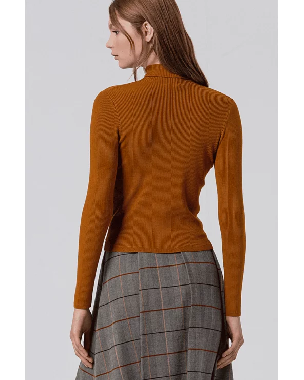 Jersey Cuello Alto Canalé Ocre Surkana espalda Esenziashopping Zaragoza