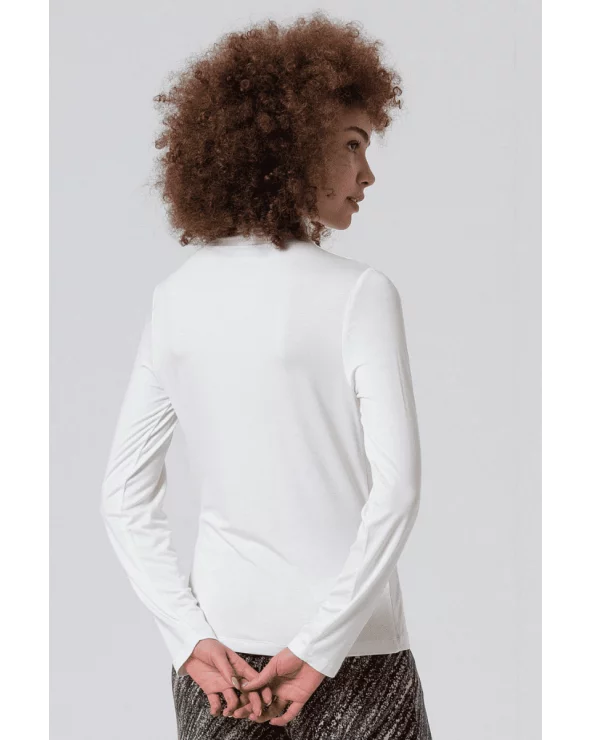 Camiseta Cuello Alto Blanca Surkana espalda Esenziashopping Zaragoza