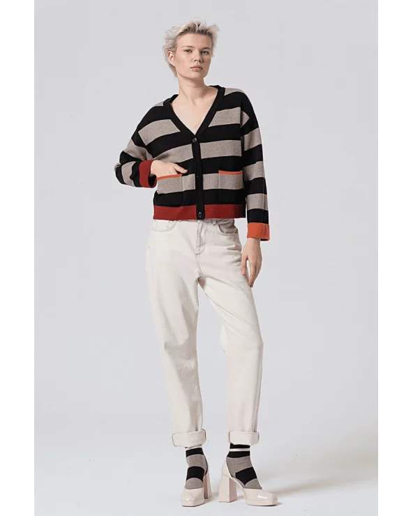 Chaqueta Rayas Contraste Negra Surkana total look Esenziashopping Zaragoza