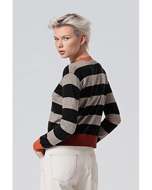 Jersey Rayas Contraste Negro Surkana espalda Esenziashopping Zaragoza