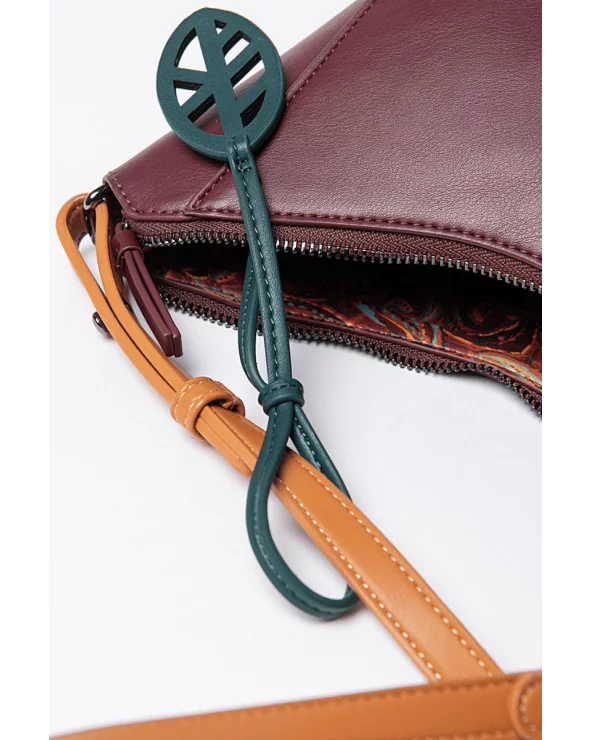 Bolso Bandolera Contrastes Burdeos Surkana detalle Esenziashopping Zaragoza