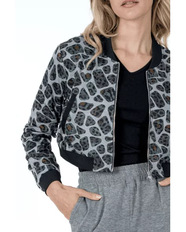 Chaqueta Kuan Lylu Wear detalle Esenziashopping Zaragoza