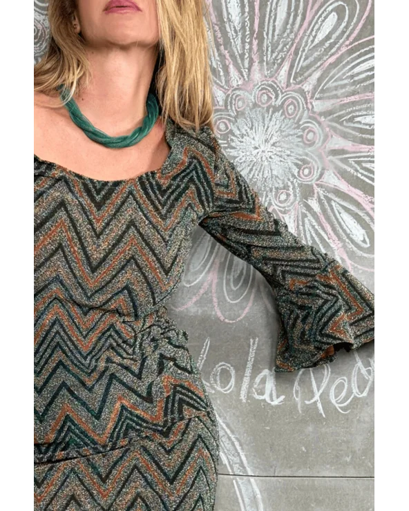 Vestido Zigzag Brillo Verde Lola Pedrola detalle Esenziashopping Zaragoza