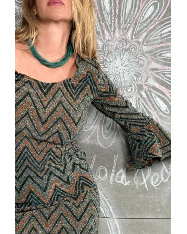 Vestido Zigzag Brillo Verde Lola Pedrola detalle Esenziashopping Zaragoza