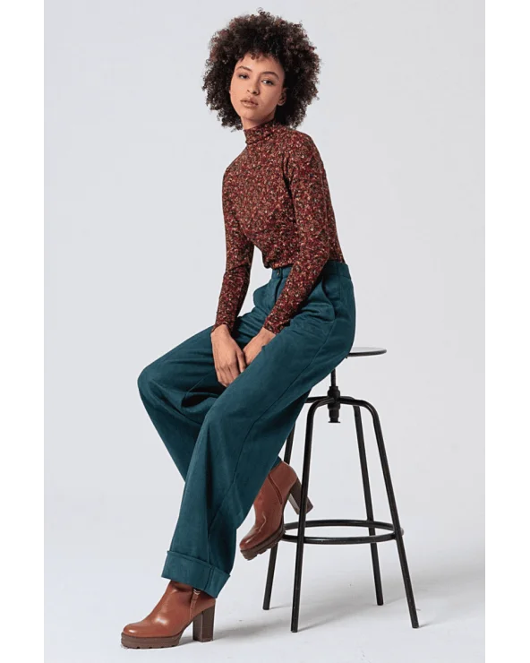 Pantalón Terciopelo Verde Botella Surkana total look Esenziashopping Zaragoza