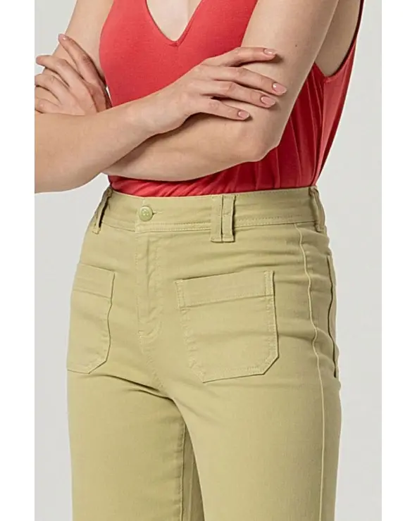 Pantalón Flared Bolsillos Cargo Oliva Claro Surkana detalle Esenziashopping Zaragoza