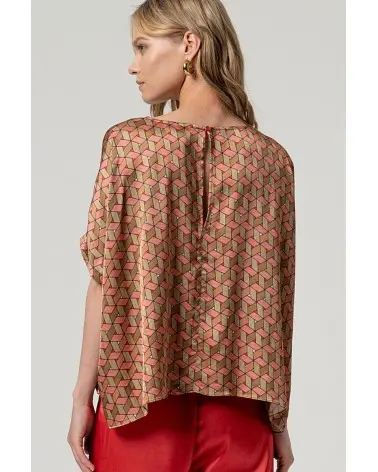 Blusa Capa Estampado Geométrico Surkana espalda Esenziashopping Zaragoza