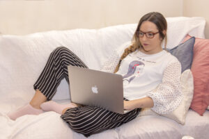 conjuntos-pijameros-teletrabajo