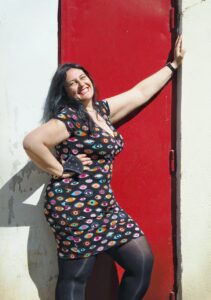 moda curvi vestido entallado esenziashopping