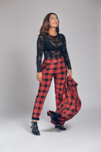 esenziashopping-pantalón-cuadros-camiseta-encaje-camisa-de-cuadros-tendencias-de-otoño